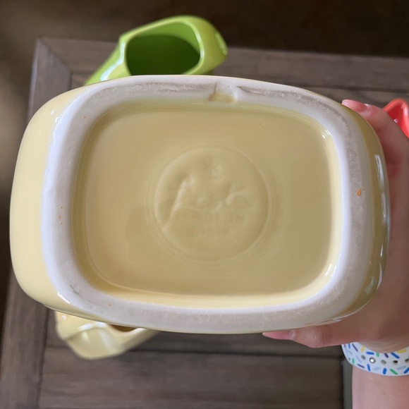 Yellow Fiesta Large Disk Pitchers - Picture 4 of 4